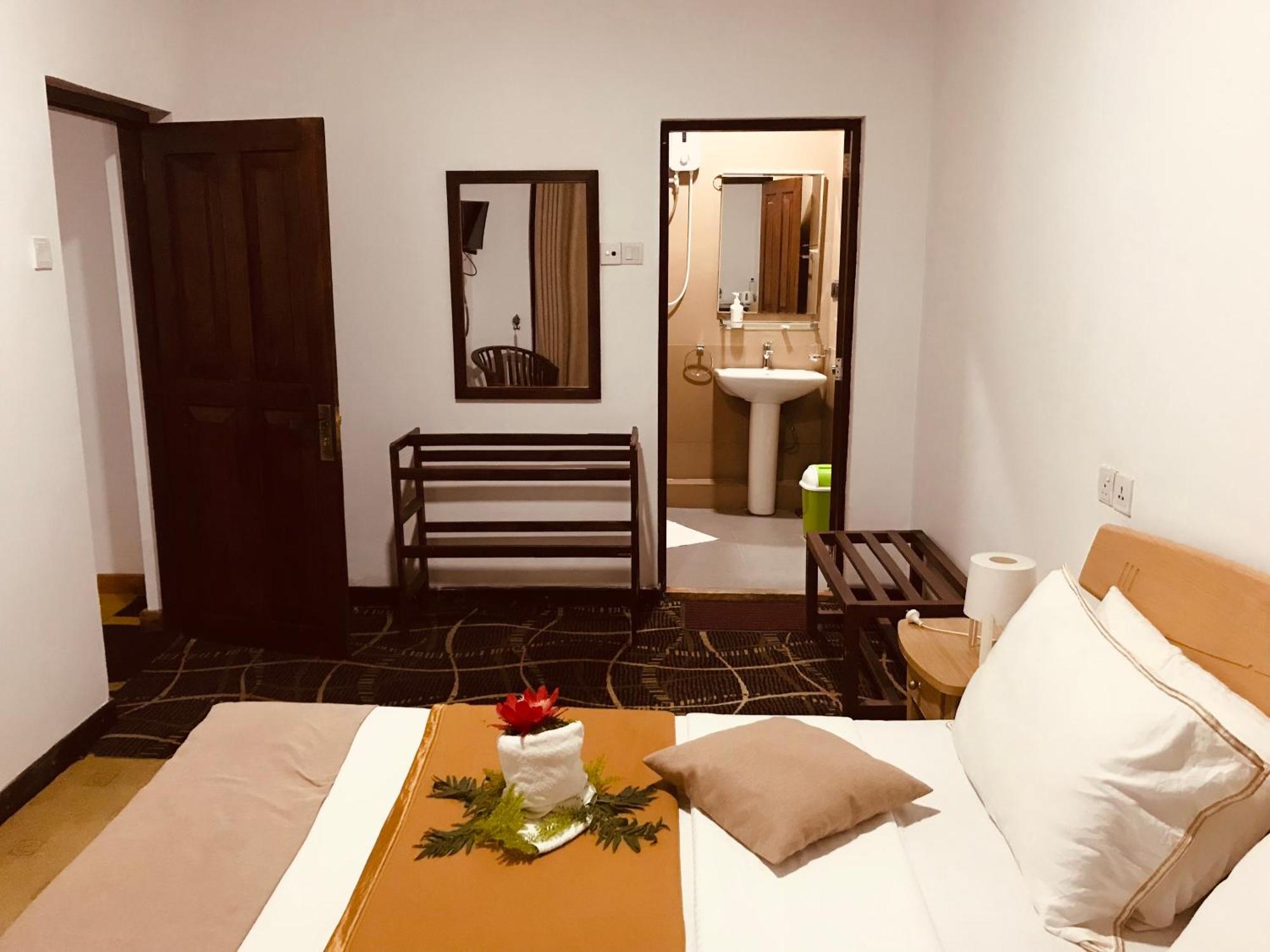 نوفارا إيلِيا Marigold Home المظهر الخارجي الصورة