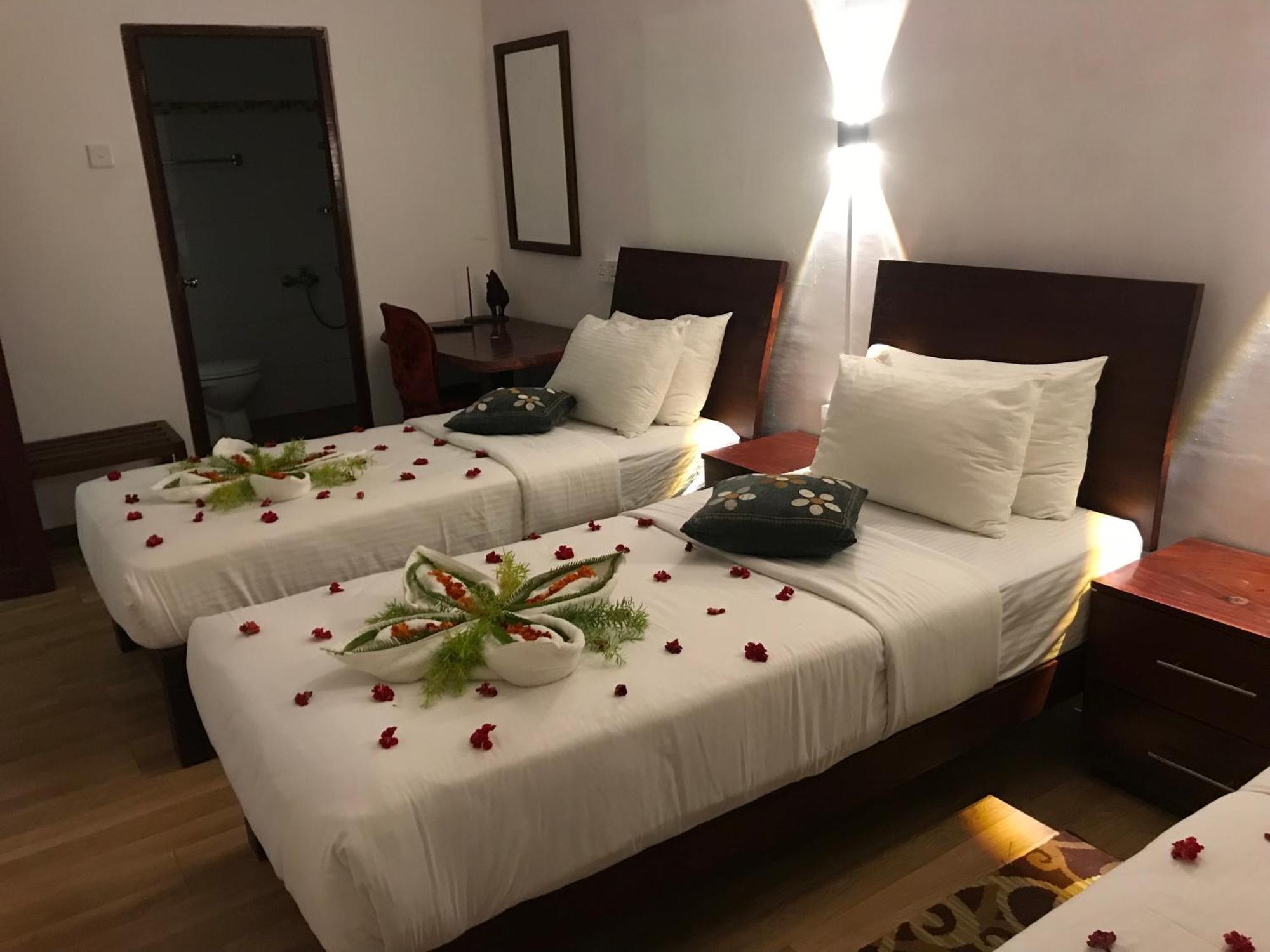 نوفارا إيلِيا Marigold Home المظهر الخارجي الصورة