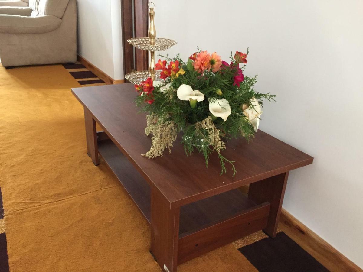 نوفارا إيلِيا Marigold Home المظهر الخارجي الصورة